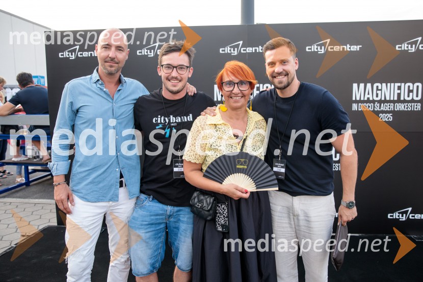  Dušan Boldin;  Žiga  Meterc;  Nena Horvat, vodja marketinga Citycenter Celje;  ... Veliki koncert Magnifica ob 15-letnici Citybanda