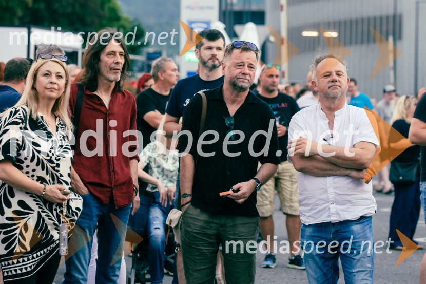  ... ;  Matjaž Rakovec, župan Mestne občine Kranj; dr. Tone Kregar, zgodovinar, pevec Mi2, direktor Muzeja novejše zgodovine Celje;  ... Veliki koncert Magnifica ob 15-letnici Citybanda