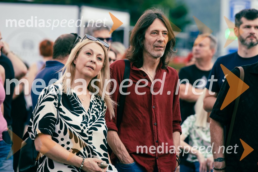  ... ;  Davor Klarič, klaviature, skupina MI2Veliki koncert Magnifica ob 15-letnici Citybanda