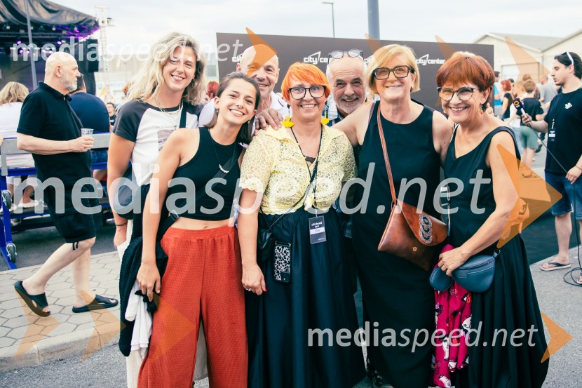  ... ;  ... ;  ... ;  Lenja Faraguna, strokovnjakinja za marketing in predavateljica;  Meta  Močnik, pevka, skupina Pepel in kri;  ... ; dr. Tatjana Zorko, kardiologinjaVeliki koncert Magnifica ob 15-letnici Citybanda