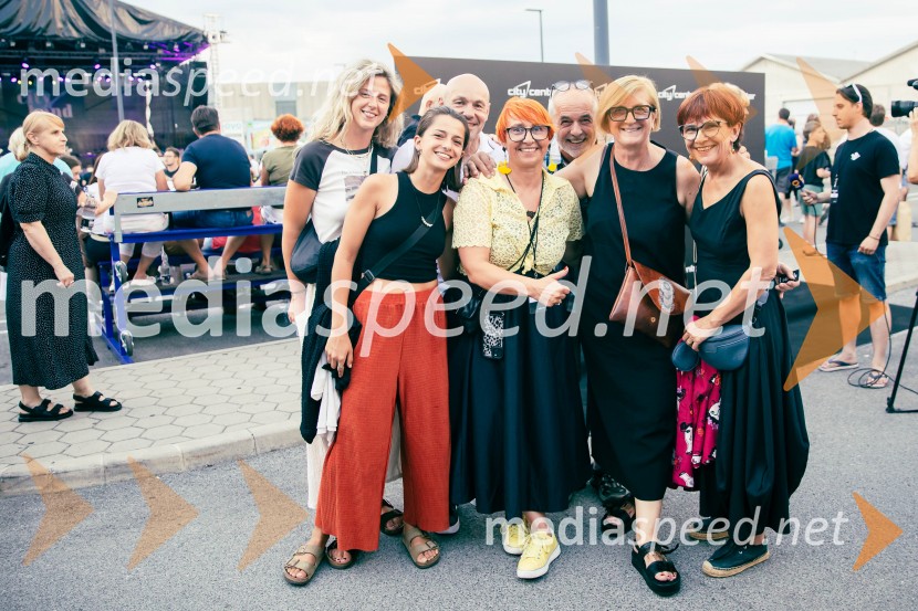  Tanja Šljivar, dramatičarka;  ... ;  Timon Šturbej, igralec;  ... ;  ... ; dr. Tatjana Zorko, kardiologinjaVeliki koncert Magnifica ob 15-letnici Citybanda