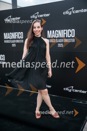   Anastasija Jović , novinarka, POP TVVeliki koncert Magnifica ob 15-letnici Citybanda