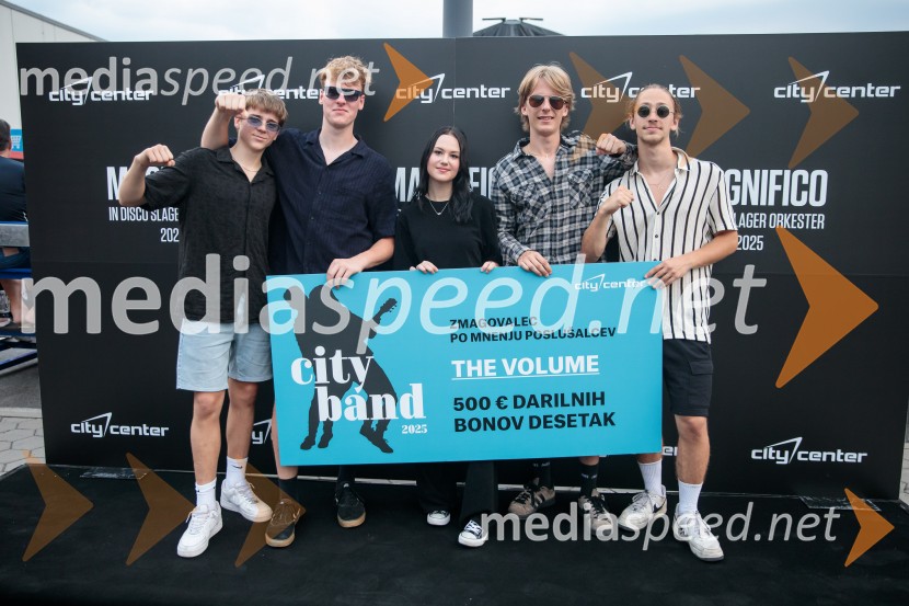  ... ;  ... ;  Zara Kregar;  ... ;  ... Veliki koncert Magnifica ob 15-letnici Citybanda