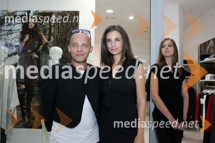 Zoran Garevski, modni oblikovalec in Marija Pandrc, izvršna direktorica podjetja RašicaRašica, otvoritev prodajalne v Europarku