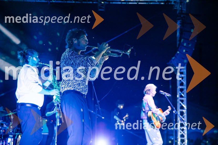  Matej  Kužel, saksofonist, Momento Cigano;  Luka Ipavec, glasbenik, skupina Manouche;  Robert Pešut - Magnifico, glasbenikVeliki koncert Magnifica ob 15-letnici Citybanda