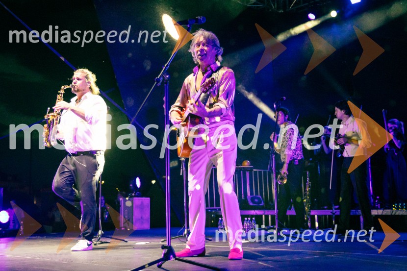  Matej  Kužel, saksofonist, Momento Cigano;  Robert Pešut - Magnifico, glasbenik;  Luka Ipavec, glasbenik, skupina Manouche;  Matija Krečič, violinist in skadatelj, Momento CiganoVeliki koncert Magnifica ob 15-letnici Citybanda