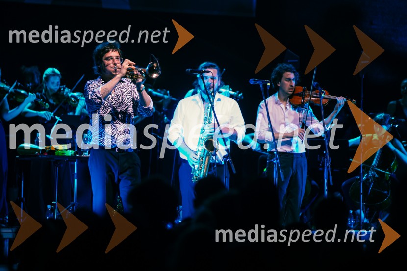  Nena Horvat, vodja marketinga Citycenter Celje;  Matej  Kužel, saksofonist, Momento Cigano;  Matija Krečič, violinist in skadatelj, Momento CiganoVeliki koncert Magnifica ob 15-letnici Citybanda