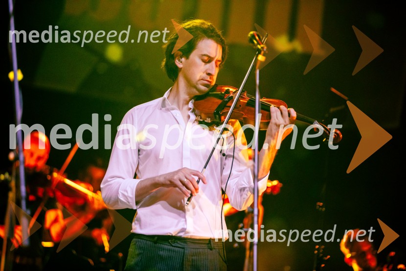  Matija Krečič, violinist in skadatelj, Momento CiganoVeliki koncert Magnifica ob 15-letnici Citybanda