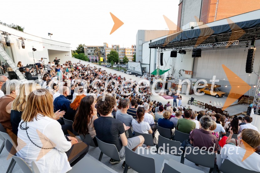 1977, premiera v amfiteatru SNG Nova Gorica