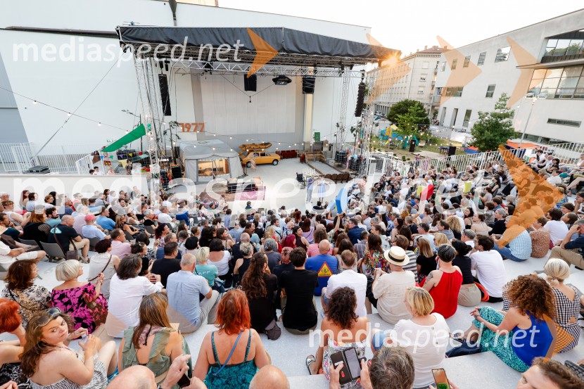 1977, premiera v amfiteatru SNG Nova Gorica