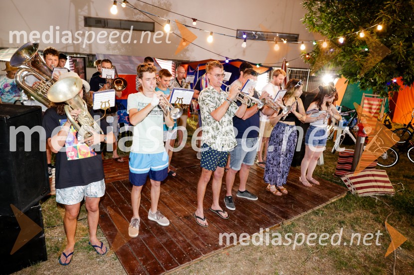 1977, premiera v amfiteatru SNG Nova Gorica