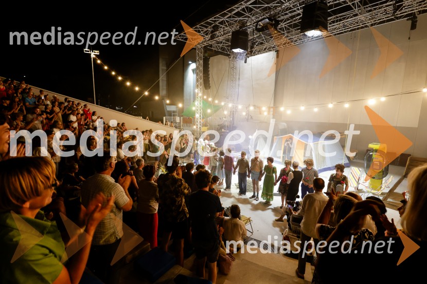 1977, premiera v amfiteatru SNG Nova Gorica