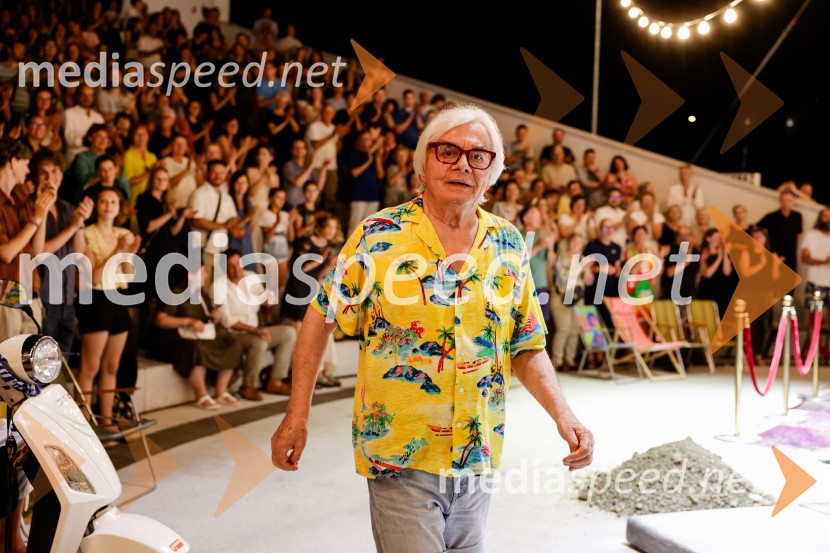  Lado  Leskovar, pevec in ambasador Unicef1977, premiera v amfiteatru SNG Nova Gorica