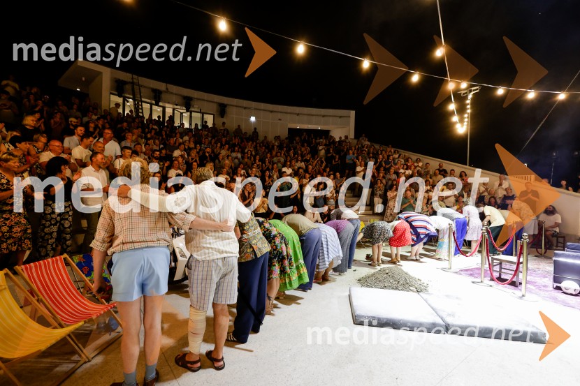 1977, premiera v amfiteatru SNG Nova Gorica