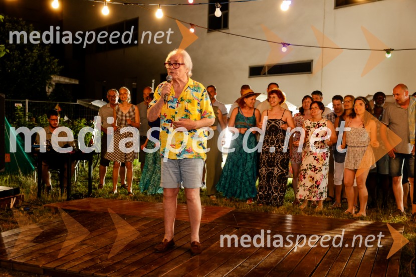  Lado  Leskovar, pevec in ambasador Unicef1977, premiera v amfiteatru SNG Nova Gorica