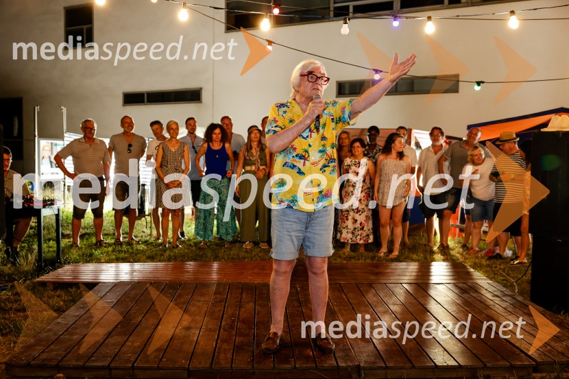  Lado  Leskovar, pevec in ambasador Unicef1977, premiera v amfiteatru SNG Nova Gorica