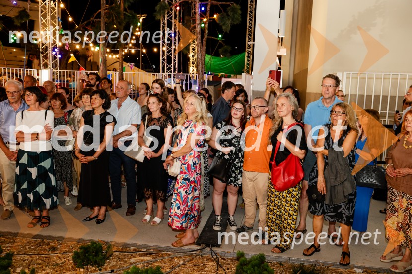 1977, premiera v amfiteatru SNG Nova Gorica