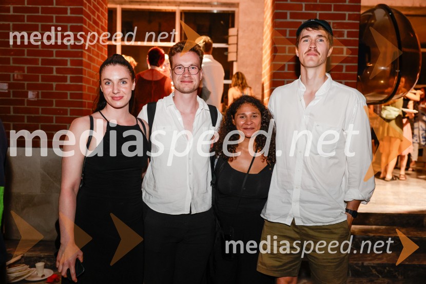  ... ;  Žan Brelih Hatunić, igralec;  Lina Akif, igralka;  Urban Kuntarič, igralec1977, premiera v amfiteatru SNG Nova Gorica