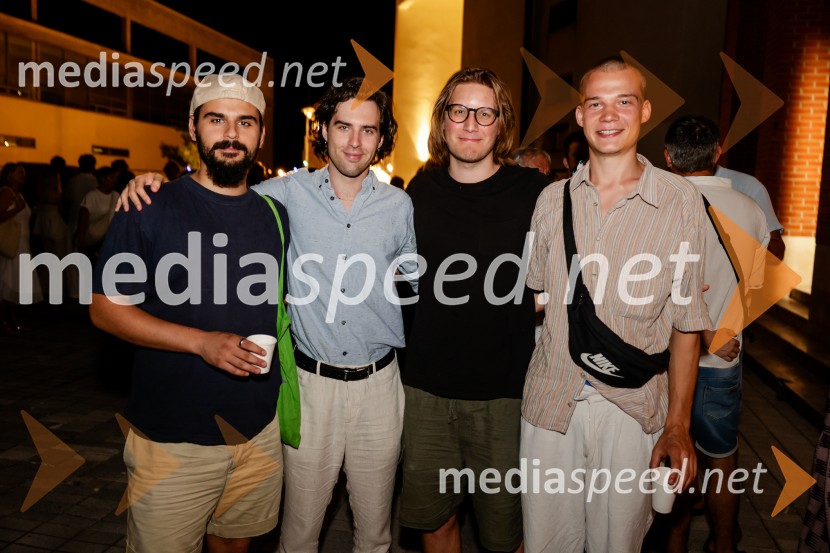  ... ;  ... ;  ... ;  Marko Rafolt, igralec1977, premiera v amfiteatru SNG Nova Gorica