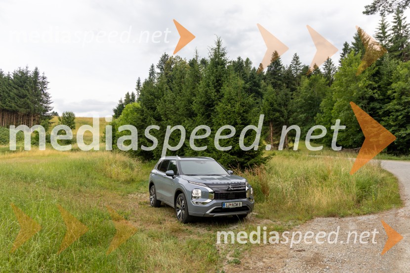 MITSUBISHI Outlander PHEV Instyle