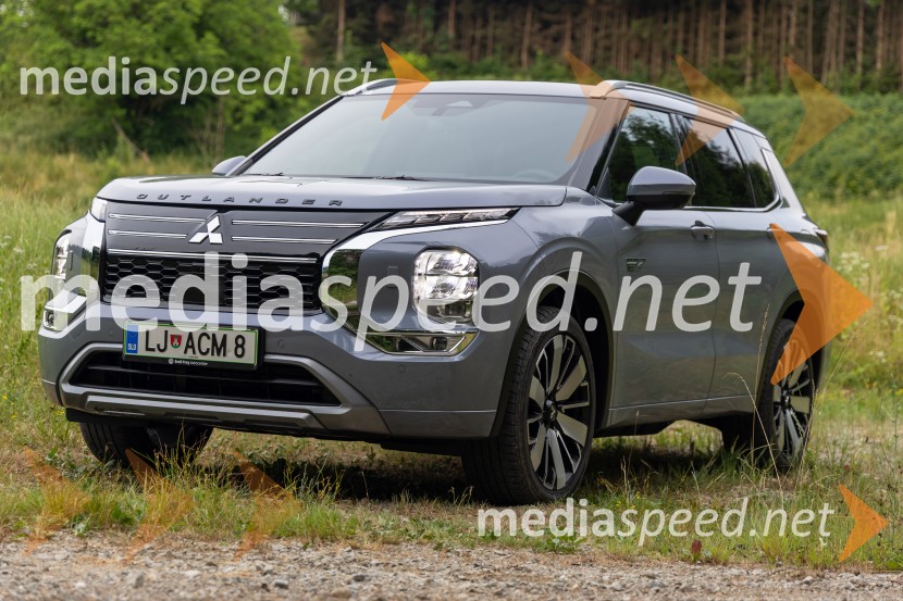 MITSUBISHI Outlander PHEV Instyle