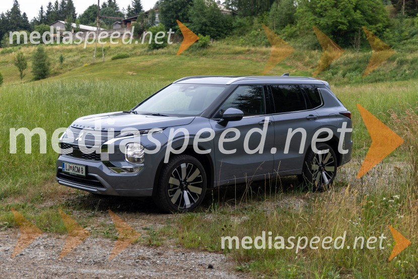 MITSUBISHI Outlander PHEV Instyle