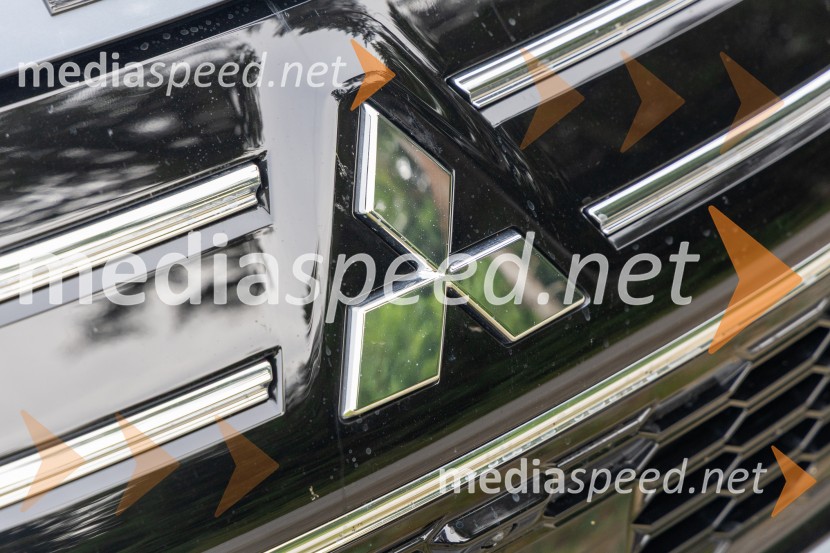 MITSUBISHI Outlander PHEV Instyle