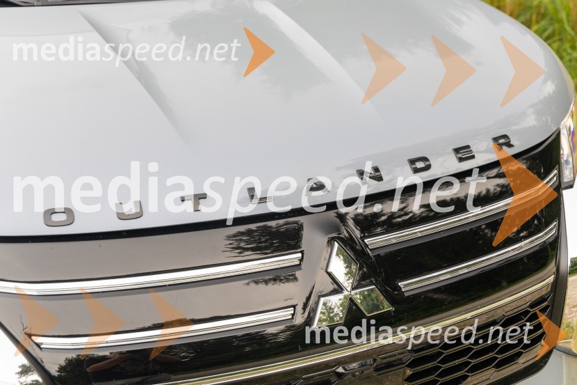 MITSUBISHI Outlander PHEV Instyle