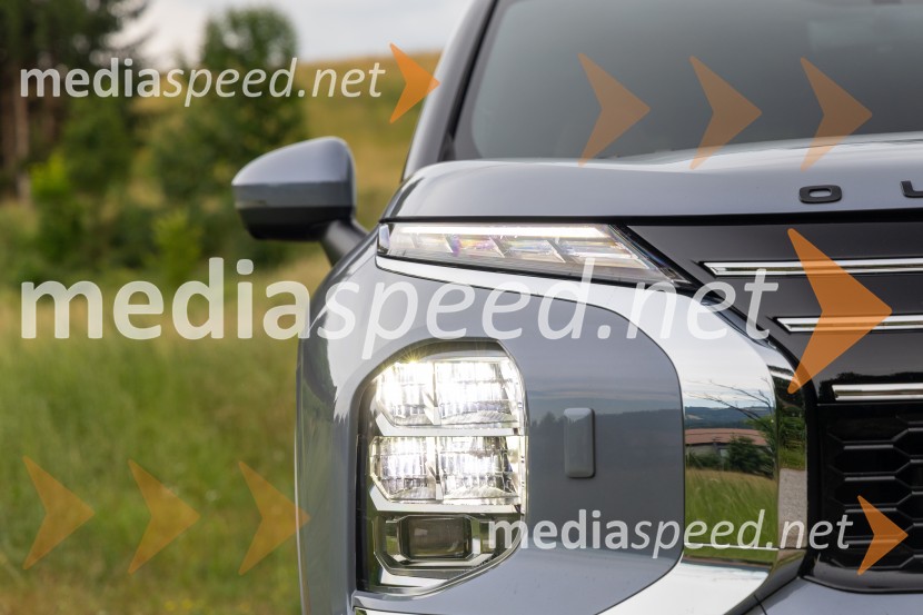 MITSUBISHI Outlander PHEV Instyle