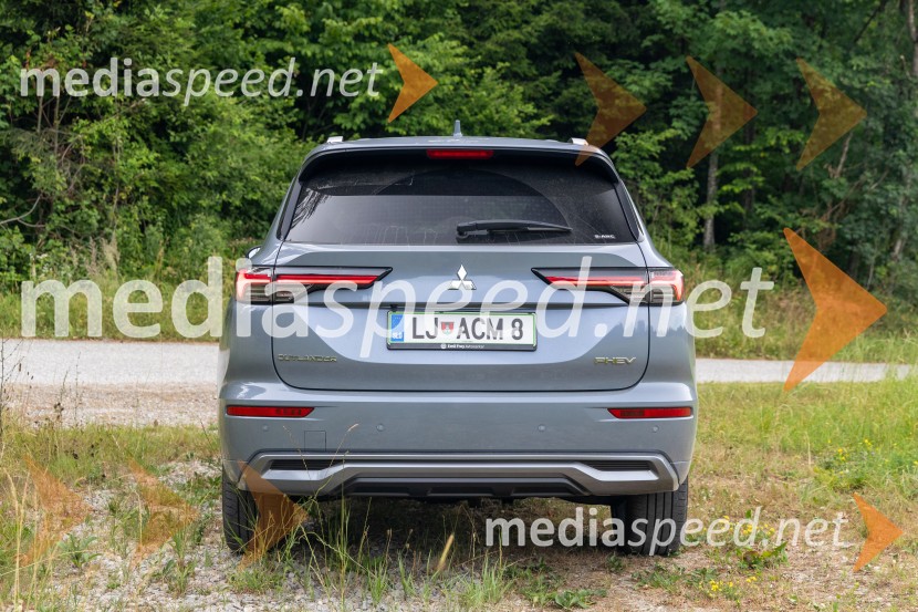 MITSUBISHI Outlander PHEV Instyle