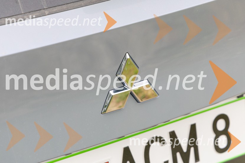 MITSUBISHI Outlander PHEV Instyle