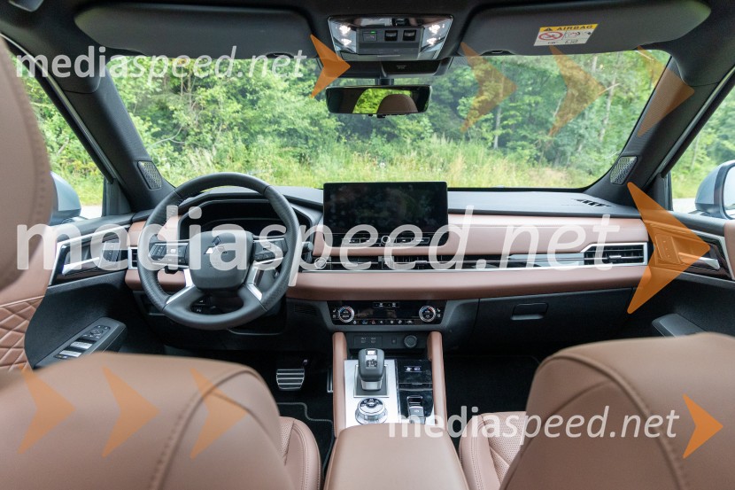 MITSUBISHI Outlander PHEV Instyle