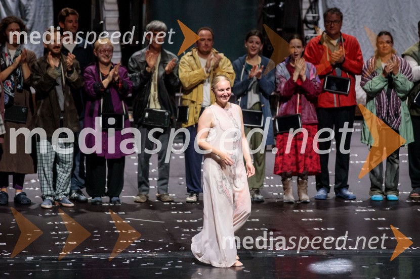  Alba Férnandez-Cano, solistkaLa Fura dels Baus, Joseph Haydn: Stvarjenje na 73. Ljubljana Festivalu