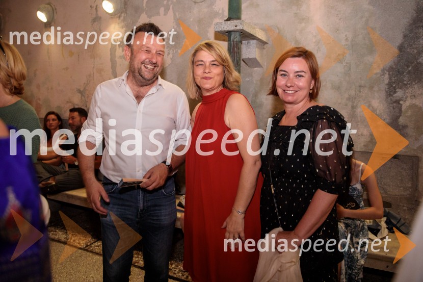  ... ;  Manca Majeršič Sevšek, dramaturginja;  ... La Fura dels Baus, Joseph Haydn: Stvarjenje na 73. Ljubljana Festivalu