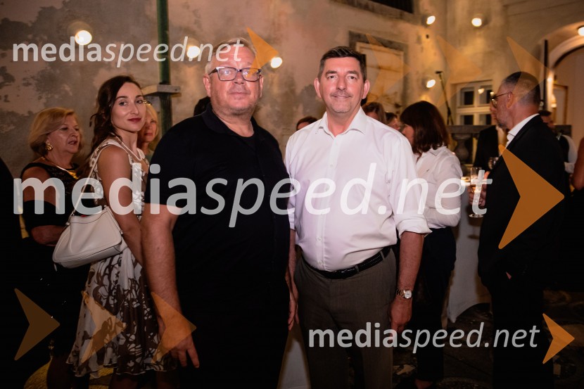  Robert Waltl, direktor, Mini teater; dr. Aleš Musar, lastnik Ruske dačeLa Fura dels Baus, Joseph Haydn: Stvarjenje na 73. Ljubljana Festivalu