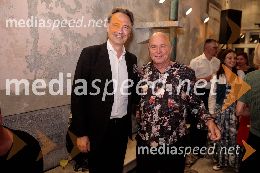  Tomislav Čizmić, predsednik poslovodstva družbe, Telemach Slovenija d.o.o.;  Carlus  Padrissa, režiserLa Fura dels Baus, Joseph Haydn: Stvarjenje na 73. Ljubljana Festivalu