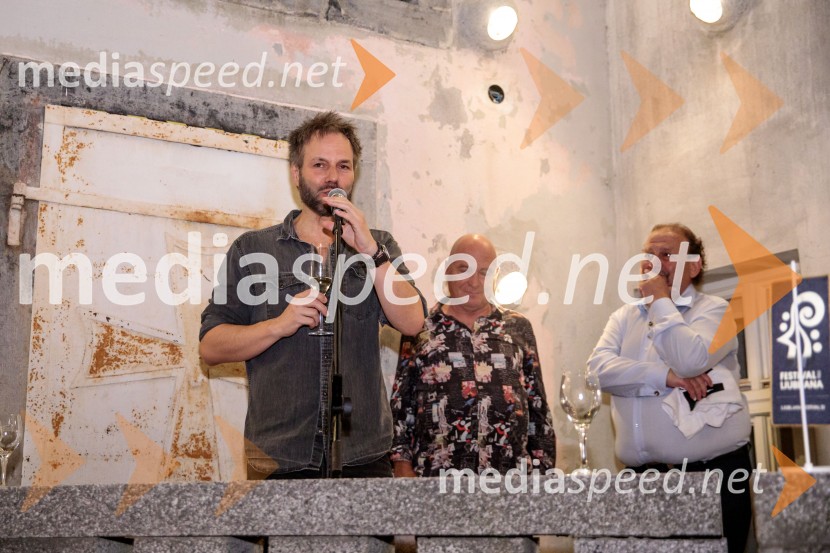  Josep Vicent, dirigent;  Carlus  Padrissa, režiser;  Darko  Brlek, direktor in umetniški vodja, Festival LjubljanaLa Fura dels Baus, Joseph Haydn: Stvarjenje na 73. Ljubljana Festivalu