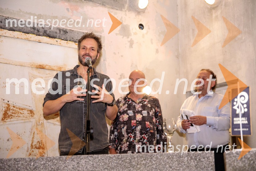  Josep Vicent, dirigent;  Carlus  Padrissa, režiser;  Darko  Brlek, direktor in umetniški vodja, Festival LjubljanaLa Fura dels Baus, Joseph Haydn: Stvarjenje na 73. Ljubljana Festivalu