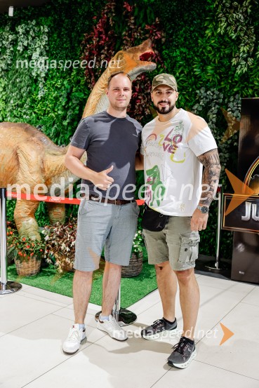  Aljaž Zupan, DJ;  Challe  Sale, raperAction Night s filmom Jurski svet: preporod v Cineplexx Ljubljana