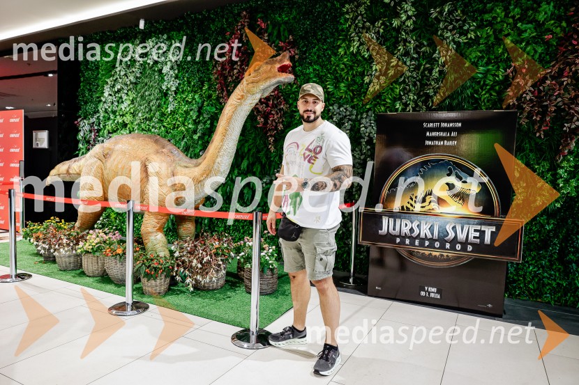  Challe  Sale, raperAction Night s filmom Jurski svet: preporod v Cineplexx Ljubljana