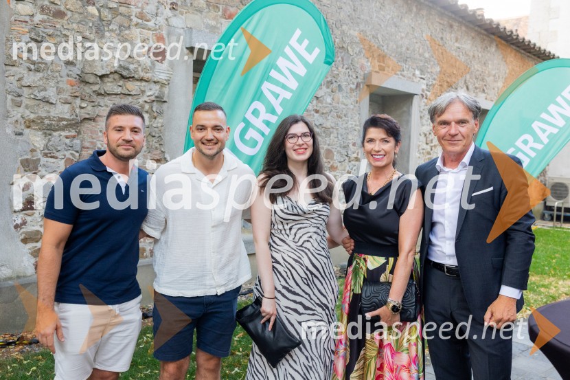  ... ;  ... ;  ... ;  ... ; mag. David Kastelic, predsednik uprave, Grawe zavarovalnica d.dThe Duke Ellington Orchestra, Ljubljana Festival in zavarovalnica Grawe