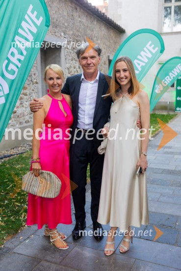  ... ; mag. David Kastelic, predsednik uprave, Grawe zavarovalnica d.d;  ... The Duke Ellington Orchestra, Ljubljana Festival in zavarovalnica Grawe