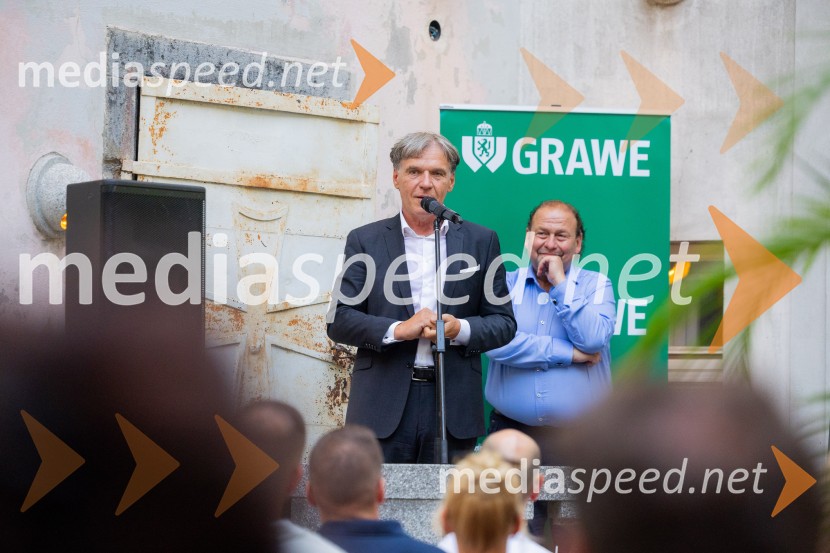 mag. David Kastelic, predsednik uprave, Grawe zavarovalnica d.d;  Darko  Brlek, direktor in umetniški vodja, Festival LjubljanaThe Duke Ellington Orchestra, Ljubljana Festival in zavarovalnica Grawe