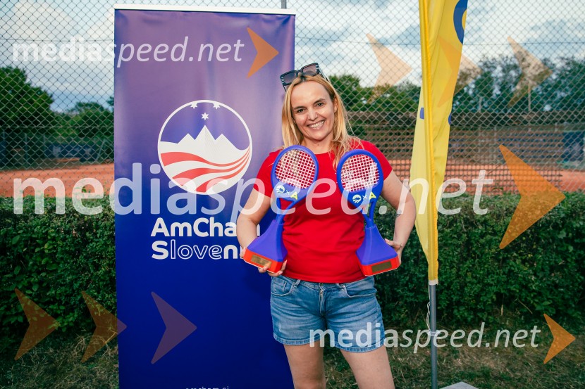  Ajša Vodnik, izvršna direktorica AmCham (Ameriška gospodarska zbornica)AmCham x Nomago Open teniški turnir in piknik 2025