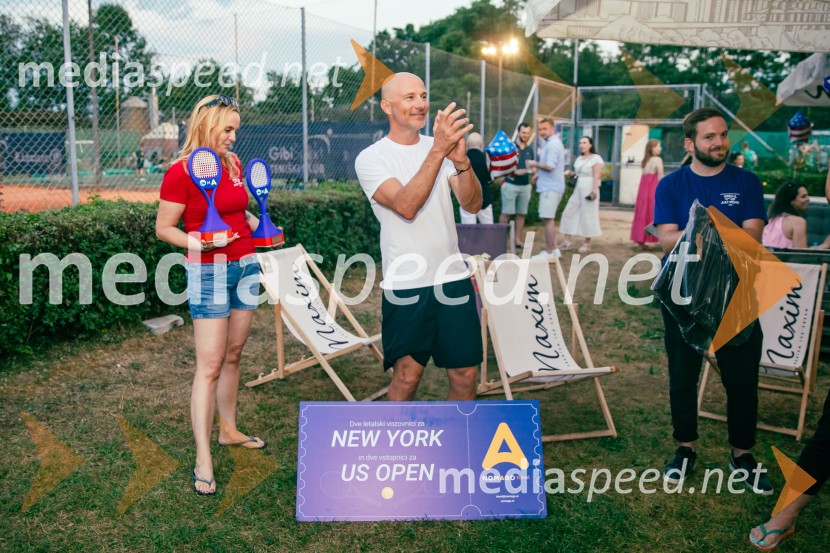  Ajša Vodnik, izvršna direktorica AmCham (Ameriška gospodarska zbornica);  ... ;  ... AmCham x Nomago Open teniški turnir in piknik 2025