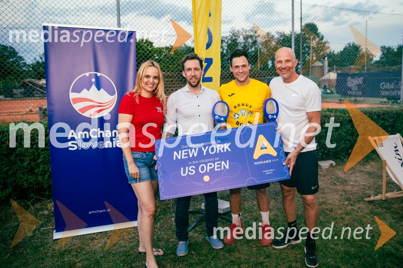  Ajša Vodnik, izvršna direktorica AmCham (Ameriška gospodarska zbornica);  ... ;  ... ;  ... AmCham x Nomago Open teniški turnir in piknik 2025