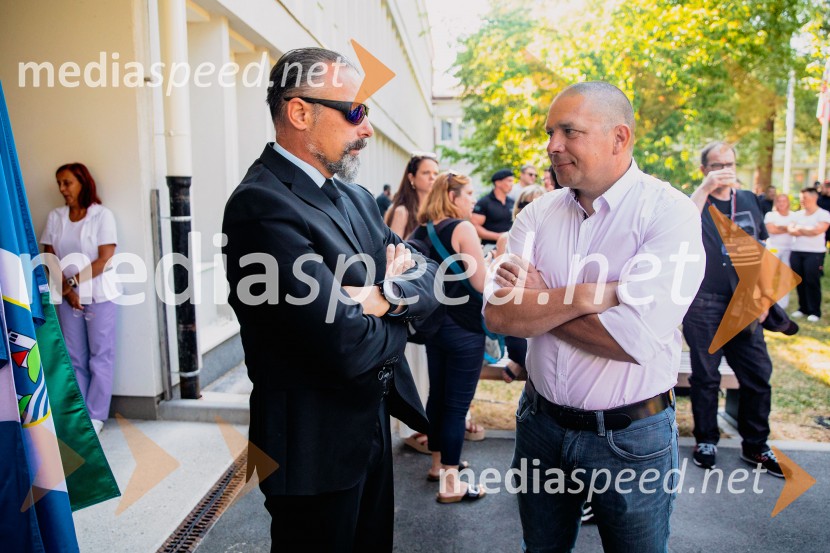  ... ;  Samo Trpin, direktor BMW Motorrad SlovenijaPredaja reševalnega motorja BMW Zdravstvenemu domu Bled