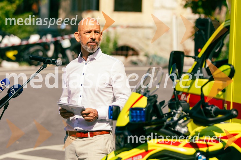  Aleš Suhorepec, BMW SloveniaPredaja reševalnega motorja BMW Zdravstvenemu domu Bled