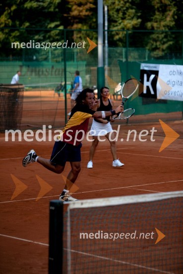 Bojan Glavič, novinar časopisa Dnevnik in Ksenija Jeras, soproga Andreja Jerasa, predsednika teniškega kluba SlovanTeniški turnir Tivoli Cup 2009