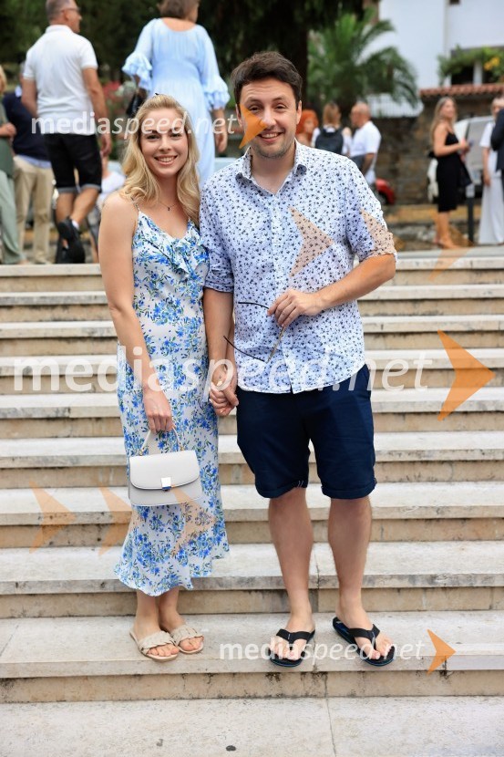  Lara  Peterlin;  Alex Volasko, pevec44. festival Melodije morja in sonca, zmagovalec Dare Kaurič